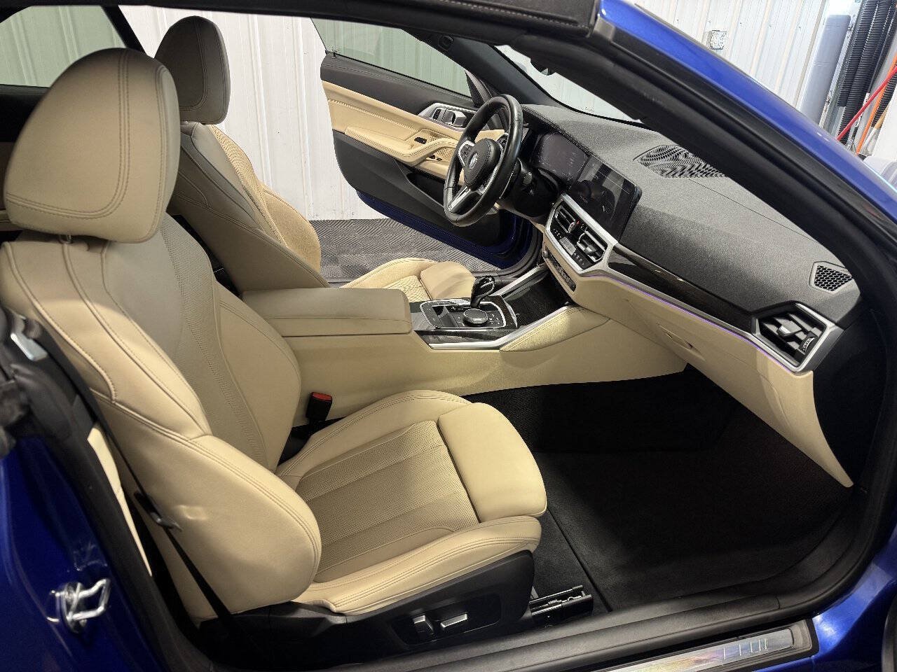 Used 2023 BMW 430i Convertible w/ M Sport Package RWD image 16