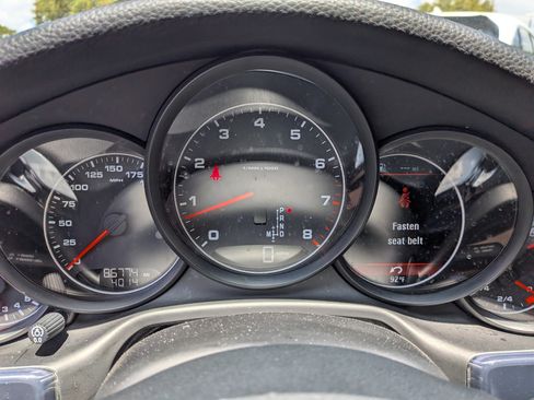 Used 2015 Porsche Panamera 4 AWD/4WD image 26
