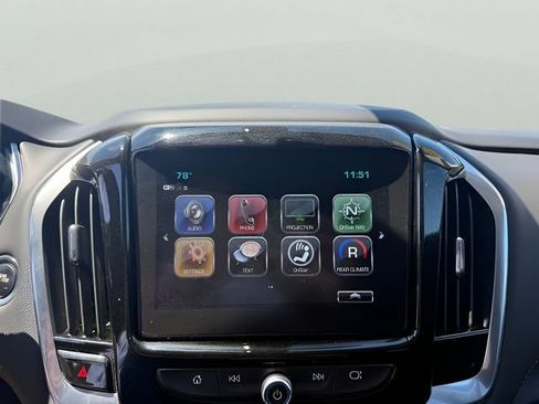 Used 2019 Chevrolet Traverse LT AWD/4WD image 17