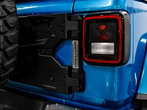Used 2020 Jeep Wrangler Unlimited Sahara AWD/4WD image 68
