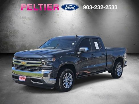 Used 2020 Chevrolet Silverado 1500 LT image 3