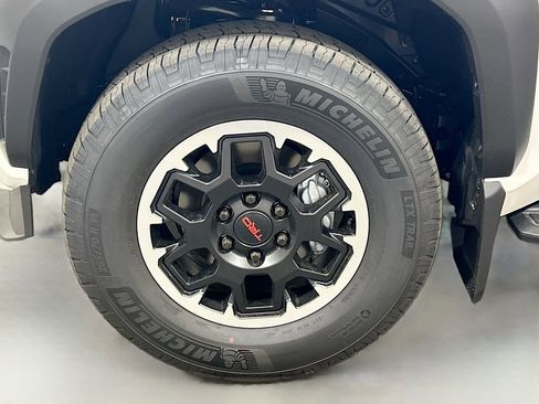 New 2026 Toyota 4Runner 4WD image 29