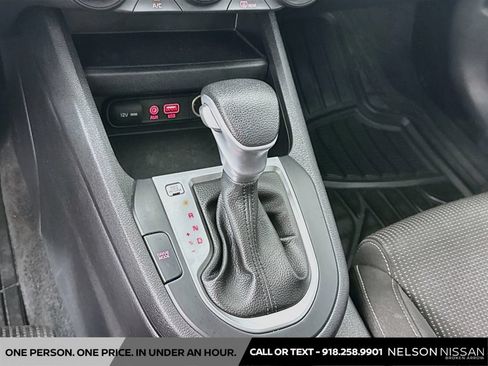 Used 2021 Kia Forte LXS FWD image 16
