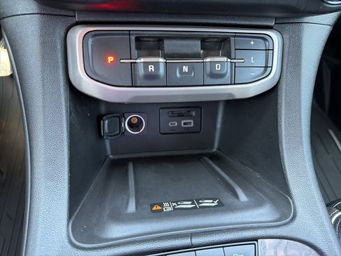 Used 2020 GMC Acadia Denali w/ Denali Ultimate Package image 11