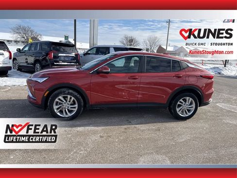 Used 2024 Buick Envista Preferred w/ Advanced Safety Package image 7