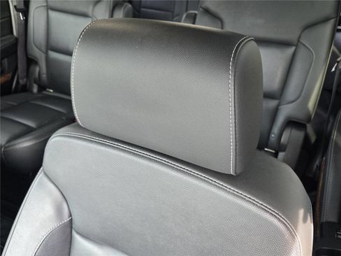 Used 2018 Chevrolet Tahoe Premier AWD/4WD image 22