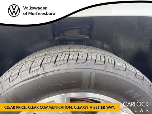 Used 2017 GMC Terrain SLT w/ Open Road Package image 9