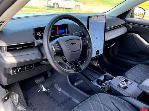 Used 2024 Ford Mustang Mach-E Select w/ Comfort Package Lite AWD/4WD image 12