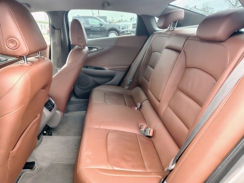 Used 2017 Chevrolet Malibu LT w/ Leather Package image 13