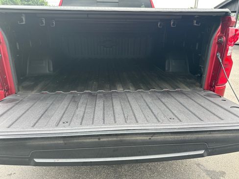 Used 2020 Chevrolet Silverado 1500 LT AWD/4WD image 14