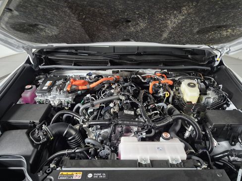 New 2025 Toyota 4Runner 4WD image 8