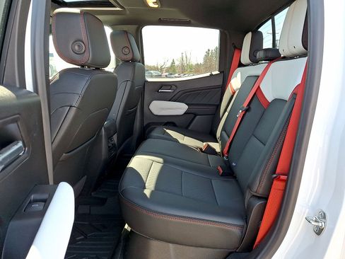 New 2025 GMC Canyon AT4 w/ AT4X Package AWD/4WD image 13