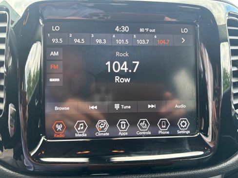 Used 2019 Jeep Compass Limited AWD/4WD image 21