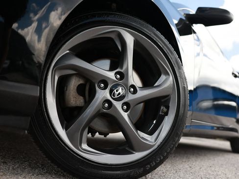 Used 2019 Hyundai Veloster 2.0 FWD image 26