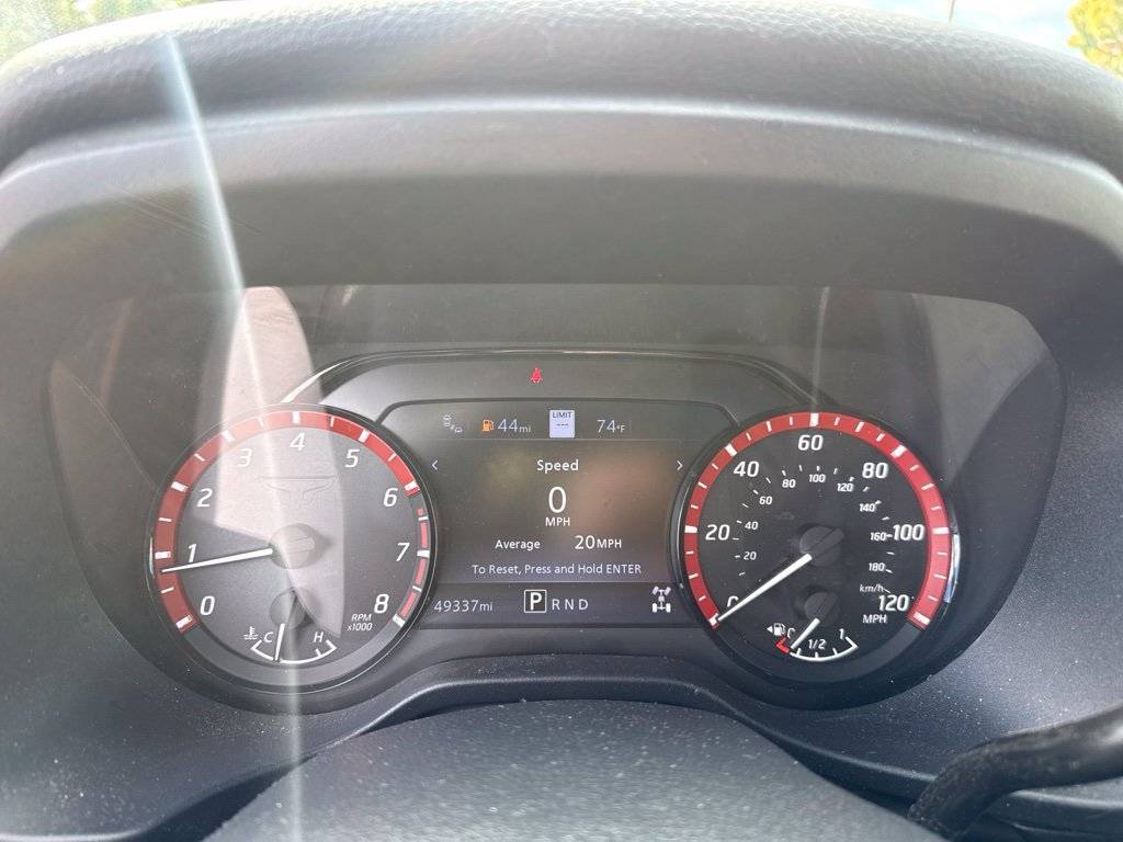 Used 2022 Nissan Titan PRO-4X w/ Pro-4x Convenience Package AWD/4WD image 7