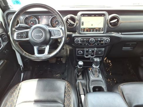 Used 2021 Jeep Wrangler Unlimited Sahara AWD/4WD image 18