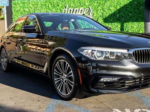Used 2018 BMW 540i image 4