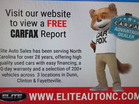 Used 2020 Chrysler Pacifica Touring-L FWD image 2