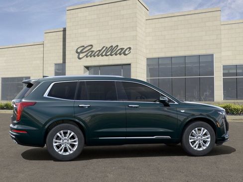 New 2025 Cadillac XT6 Luxury image 5
