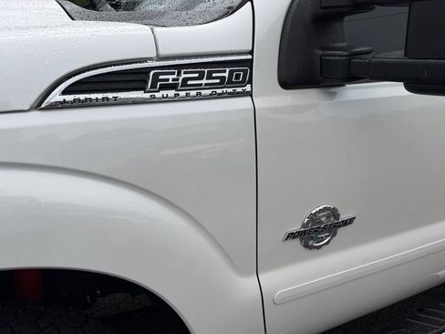 Used 2016 Ford F250 Lariat w/ Lariat Ultimate Package AWD/4WD image 10