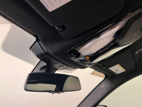 Used 2023 BMW 540i w/ M Sport Package image 29