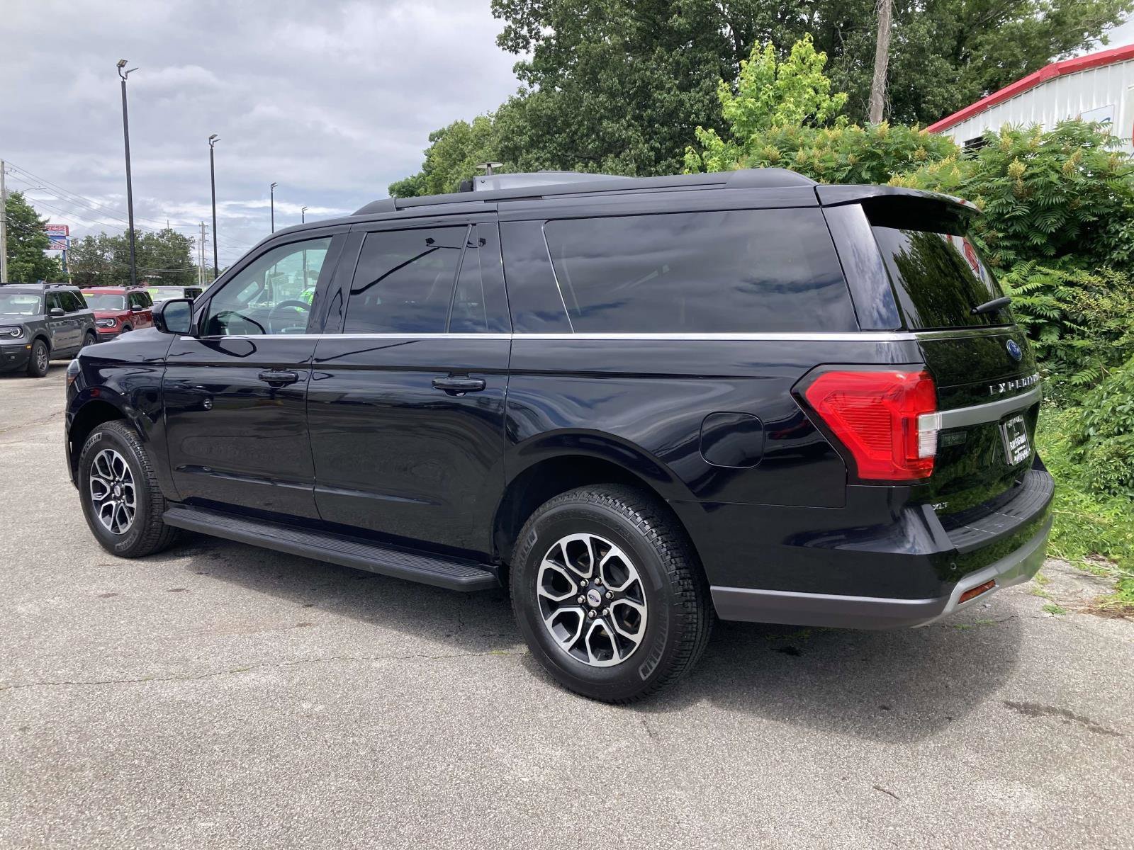 Used 2024 Ford Expedition Max XLT RWD image 7