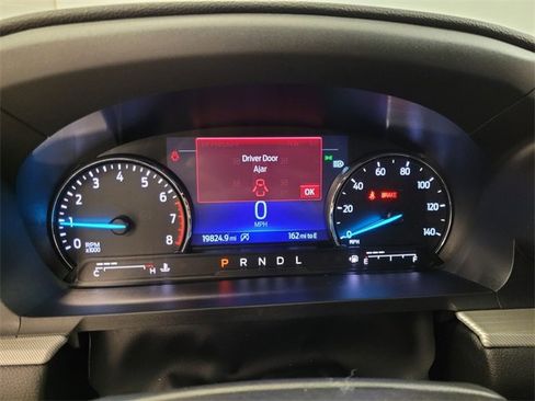 Used 2023 Ford Explorer XLT w/ Equipment Group 202A image 25