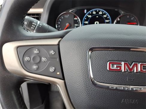 Used 2020 GMC Acadia Denali w/ Technology Package image 9