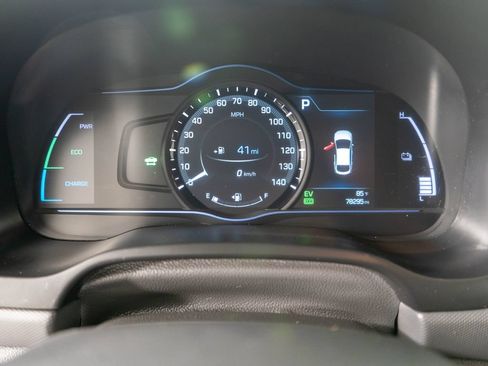 Used 2017 Hyundai Ioniq SEL FWD image 17