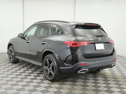 Certified 2025 Mercedes-Benz GLC 300 4MATIC image 7
