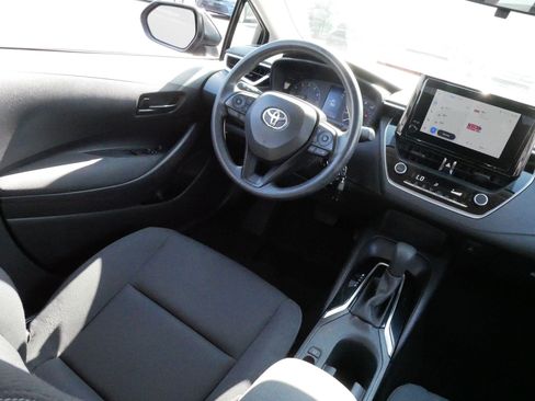 Certified 2025 Toyota Corolla LE FWD image 9