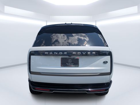 Used 2023 Land Rover Range Rover SE AWD/4WD image 4