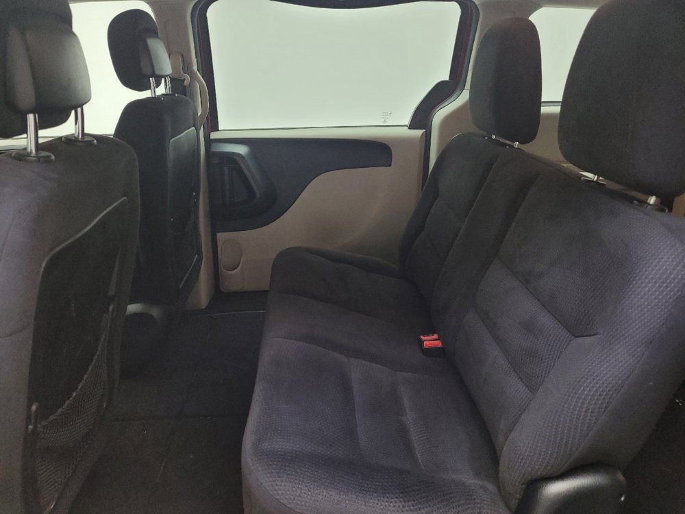 Used 2015 Dodge Grand Caravan American Value Package FWD image 18