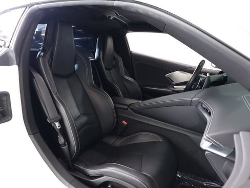 Used 2021 Chevrolet Corvette Stingray Preferred Cpe w/ Battery Protection Package RWD image 21