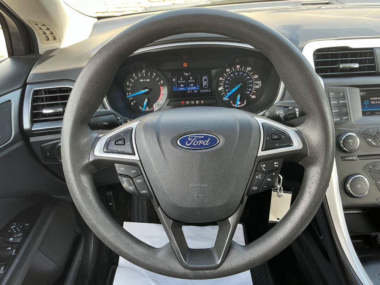 Used 2016 Ford Fusion SE FWD image 21