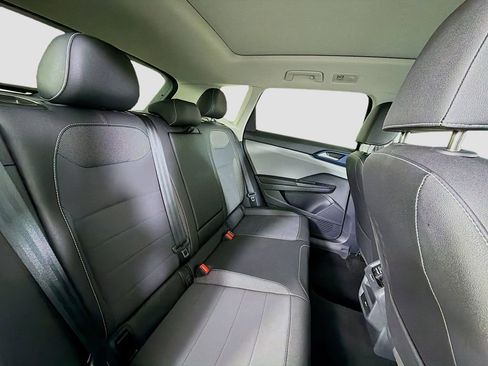 Used 2024 Volkswagen Taos SE image 29