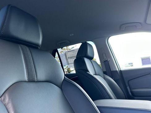New 2025 Honda Pilot EX-L image 13