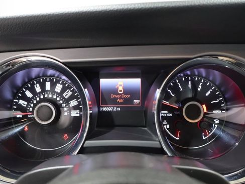 Used 2014 Ford Mustang GT Premium w/ Accessory Package 5 RWD image 31