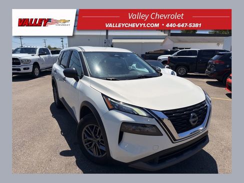 Used 2023 Nissan Rogue S AWD/4WD image 1