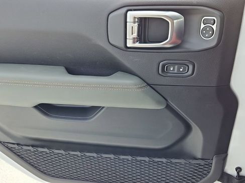 New 2026 Jeep Gladiator Mojave image 23