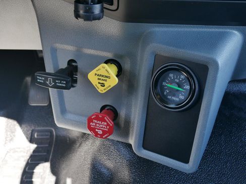 New 2025 Ford F750 2WD Regular Cab Super Duty image 43