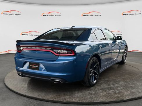 Used 2021 Dodge Charger SXT w/ Blacktop Package RWD image 10