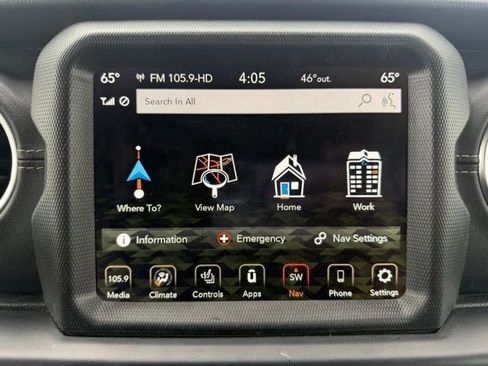 Used 2022 Jeep Wrangler Unlimited Sahara w/ Cold Weather Group AWD/4WD image 13