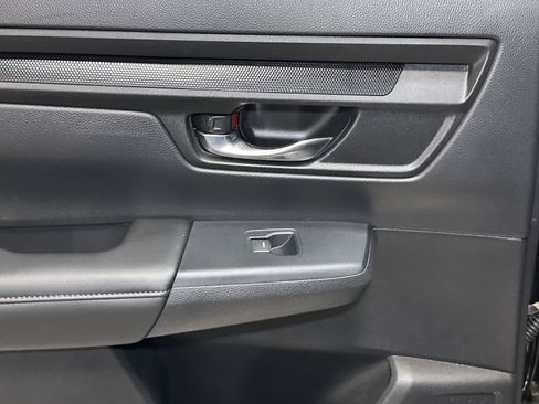 Certified 2025 Honda CR-V EX image 31