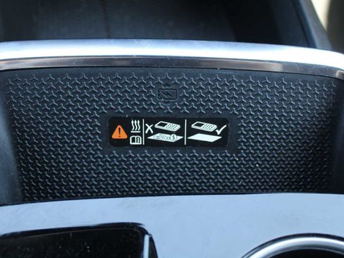 Used 2025 Chevrolet Equinox LT w/ Convenience Package II FWD image 18