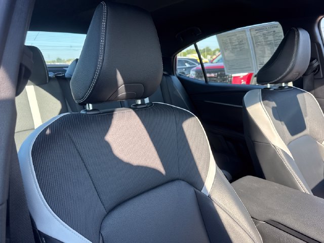 Used 2025 Toyota Camry SE FWD image 32