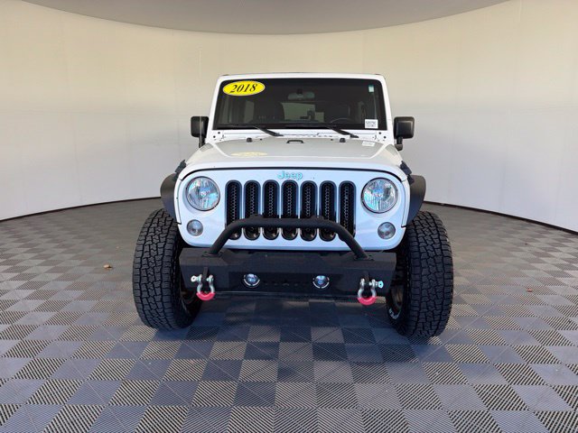 Used 2018 Jeep Wrangler Unlimited Sport w/ Connectivity Group AWD/4WD image 3