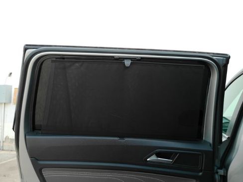Used 2021 Volkswagen Atlas SE w/ Panoramic Sunroof Package AWD/4WD image 17