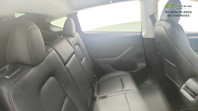 Used 2025 Tesla Model Y Long Range RWD image 25
