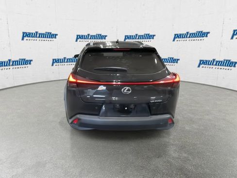 Used 2019 Lexus UX 250h 250h Base w/ Premium Package image 9